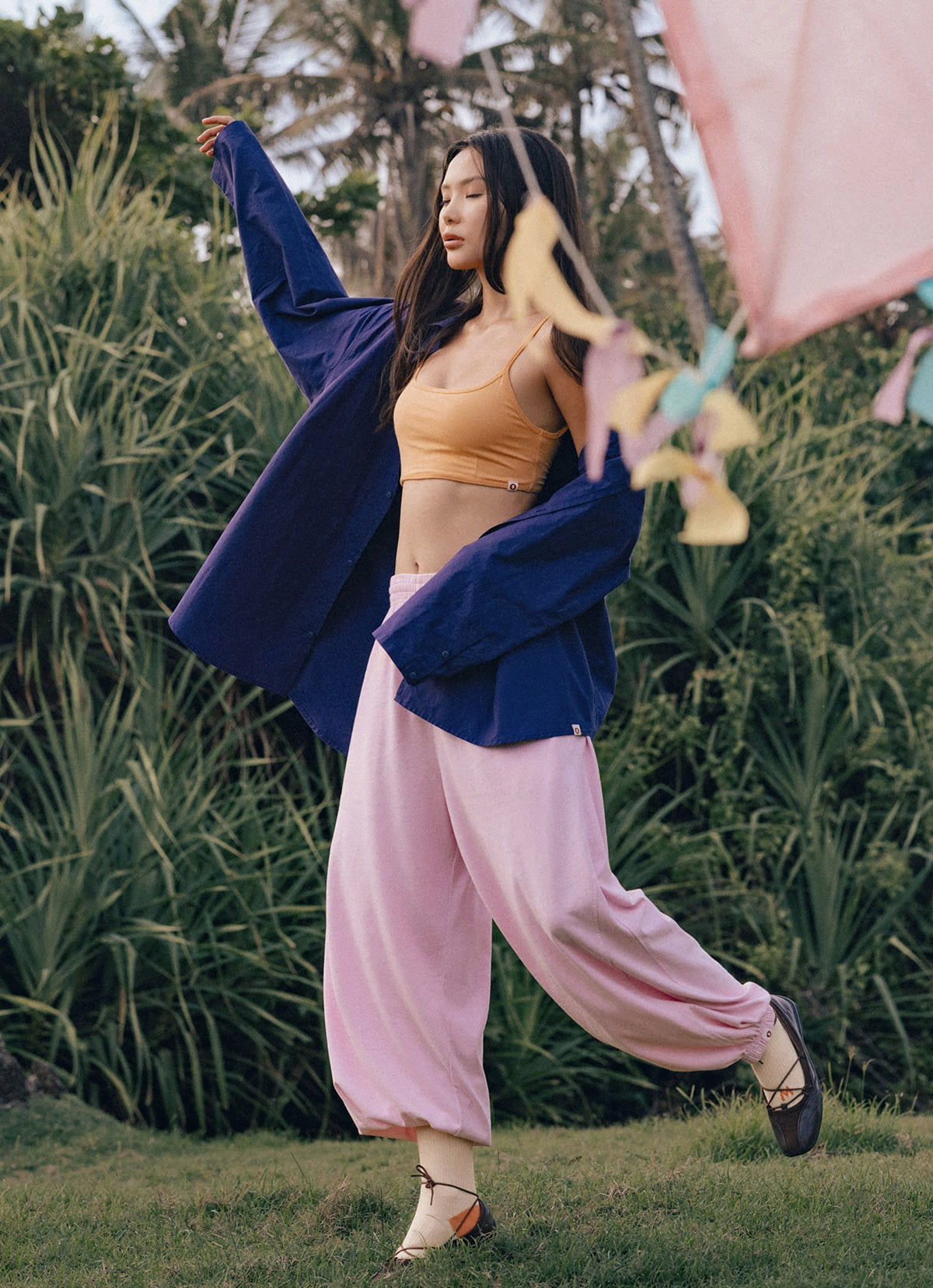 Diagonal jogger pants (Unisex)_Sweet Lilac