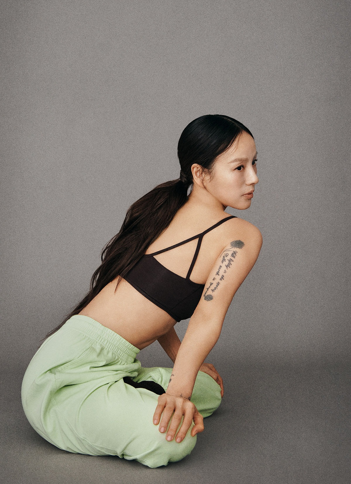 Tri hole bra top_Mole