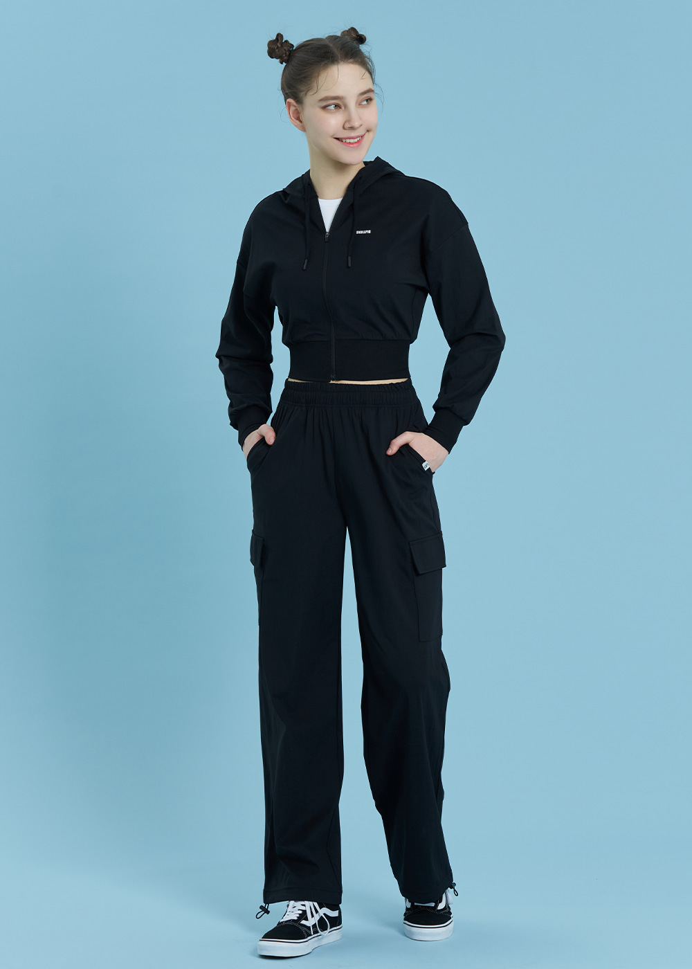 에코텍 프리미엄 크롭 후드집업 블랙