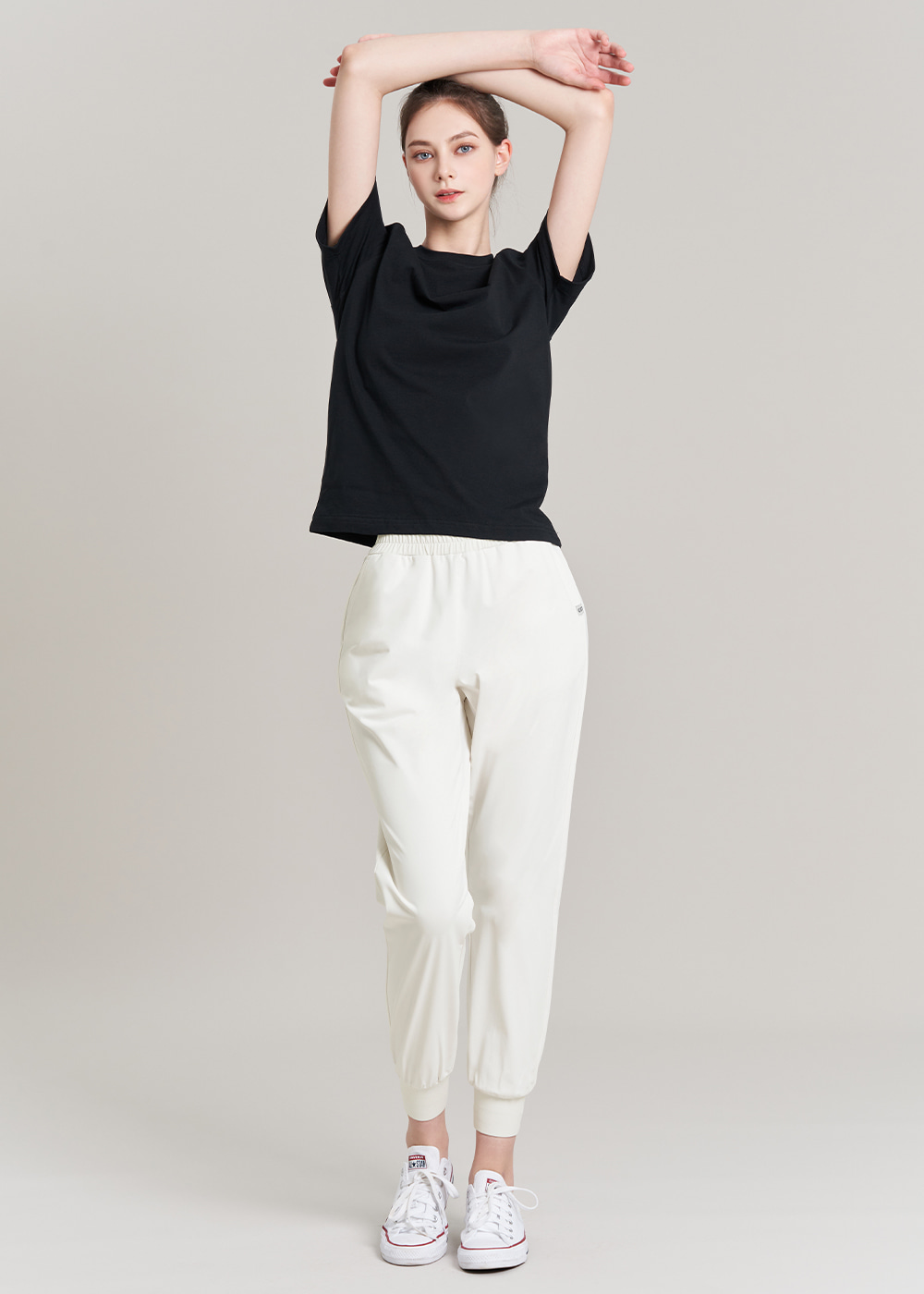 코트닉 티셔츠 (스탠다드핏) 블랙