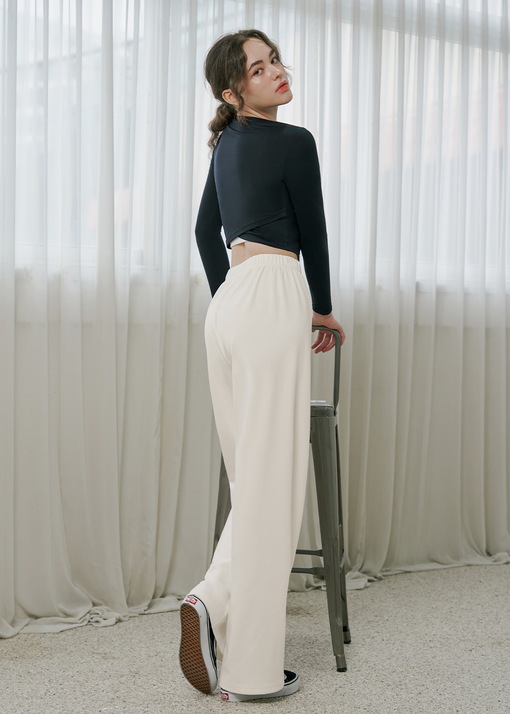 소프트 랩 크롭 티셔츠 블랙