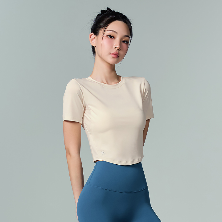 아이스센트 크롭 숏슬리브